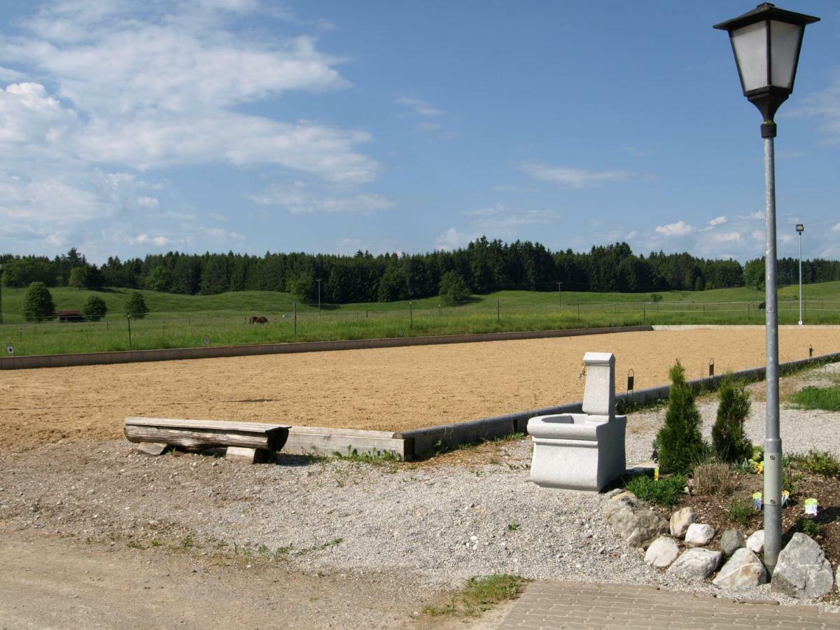 Ferienwohnung Pferdehof Pankratz Iffeldorf Bagian luar foto